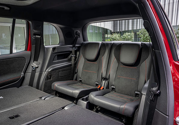EQB-Mercedes-Benz-7-asientos